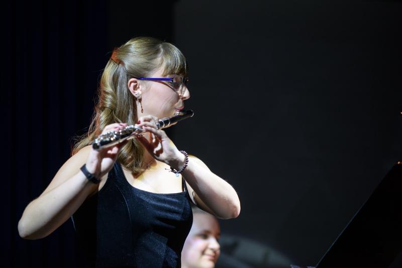  20150508-PB8_8275.JPG </br ><small> 2015-05-08 19:09</br >NIKON D800 + 70.0-200.0 mm f/2.8<br /> 155mm 1/125s f/3.5 ISO 500</small>