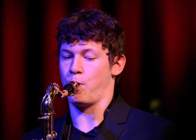  20150508-PB8_8446.JPG </br ><small> 2015-05-08 20:56</br >NIKON D800 + 150.0-600.0 mm f/5.0-6.3<br /> 420mm 1/125s f/6 ISO 900</small>