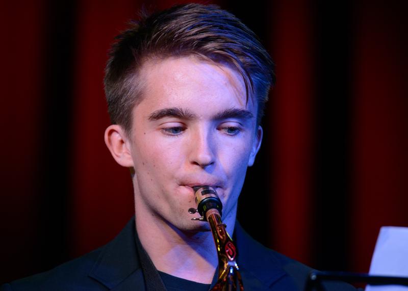  20150508-PB8_8449.JPG </br ><small> 2015-05-08 20:56</br >NIKON D800 + 150.0-600.0 mm f/5.0-6.3<br /> 550mm 1/125s f/6.3 ISO 1400</small>