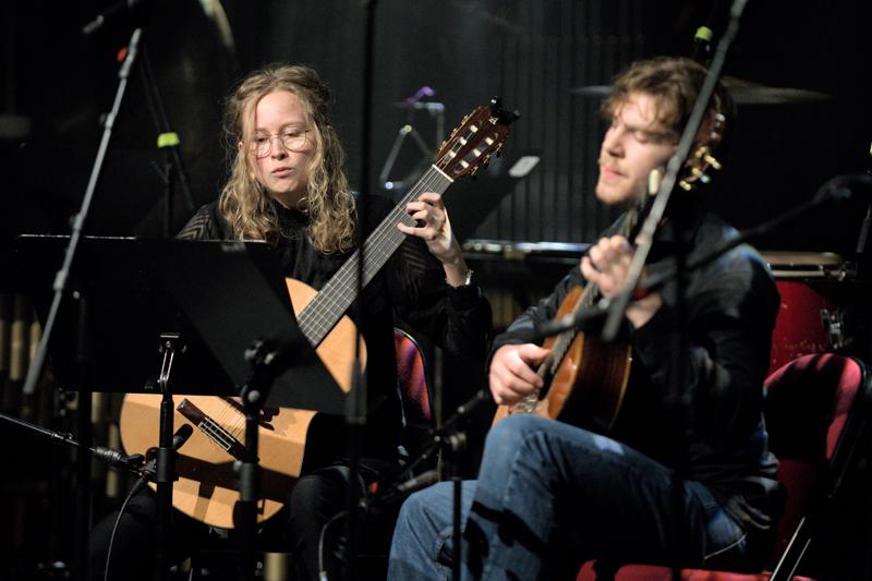  PBZ_6442.jpg </br ><small> 2024-04-12 18:36</br >NIKON Z 8 + VR 70-200mm f/2.8G<br /> 175mm 1/125s f/2.8 ISO 10000</small>