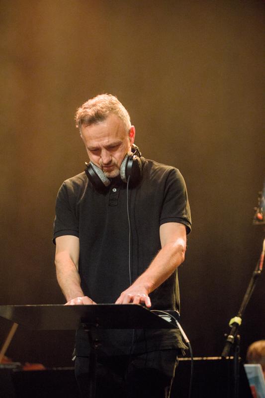  PBZ_6728.jpg </br ><small> 2024-04-12 19:56</br >NIKON Z 8 + VR 70-200mm f/2.8G<br /> 140mm 1/250s f/2.8 ISO 18000</small>