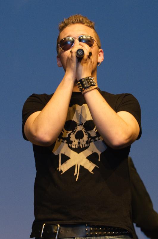  D3C_2878.jpg </br ><small> 2010-05-06 20:32</br >NIKON D300 95mm 1/13s f/4 ISO 1600</small>