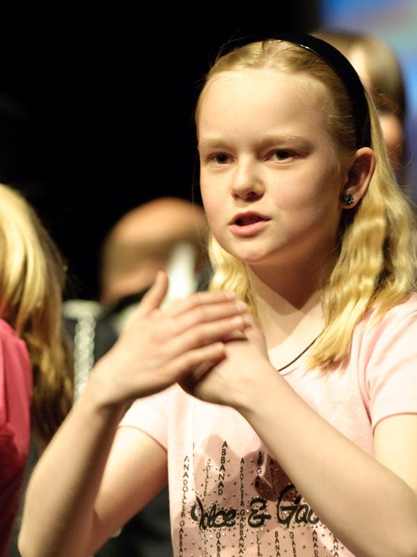  D3C_2987.jpg </br ><small> 2010-05-06 21:09</br >NIKON D300 125mm 1/60s f/3.2 ISO 1600</small>