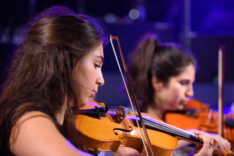  20160520-PB8_7466-2.JPG </br ><small> 2016-05-20 19:09</br >NIKON D800 102mm 1/250s f/3.2 ISO 5000</small>