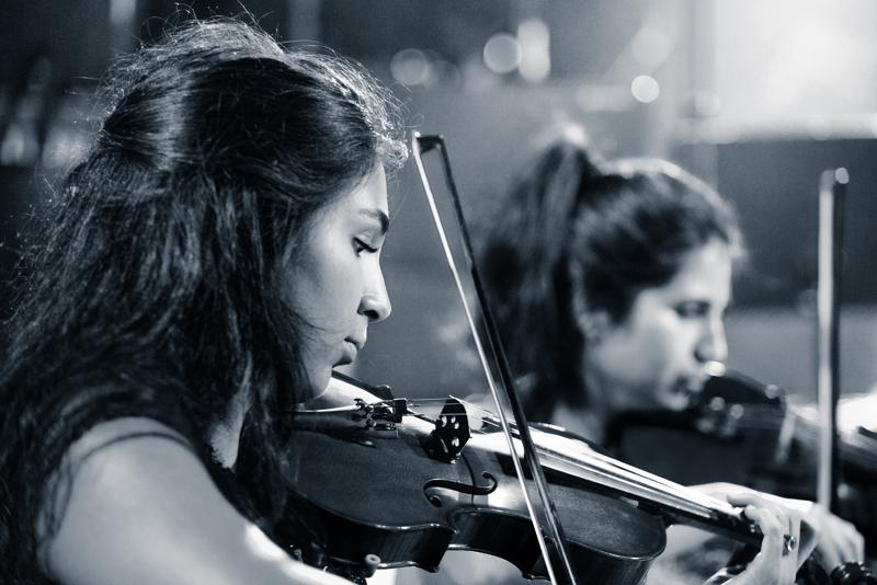  20160520-PB8_7466.JPG </br ><small> 2016-05-20 19:09</br >NIKON D800 102mm 1/250s f/3.2 ISO 5000</small>