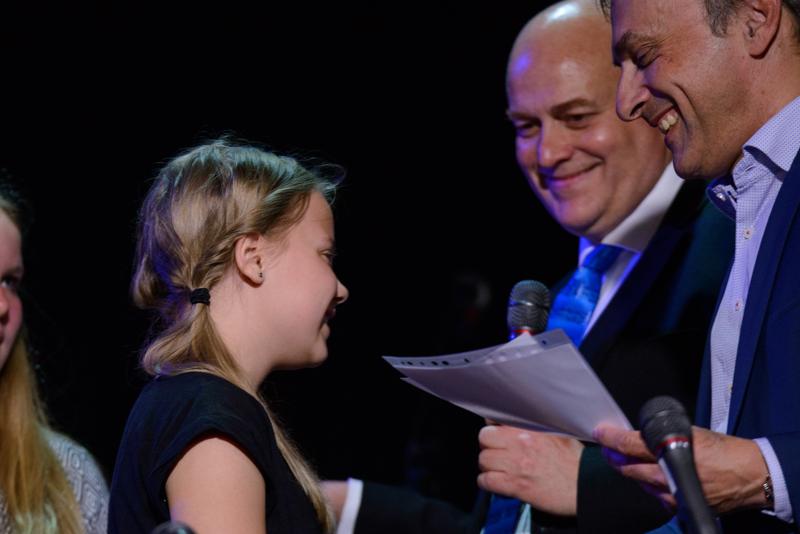  20160520-PB8_7524.JPG </br ><small> 2016-05-20 19:48</br >NIKON D800 320mm 1/250s f/5.6 ISO 3200</small>