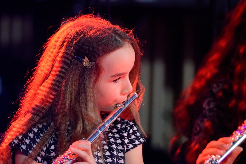  20160520-PB8_7649.JPG </br ><small> 2016-05-20 20:40</br >NIKON D800 350mm 1/250s f/6 ISO 10159</small>