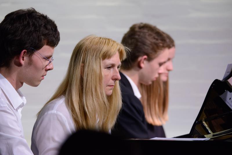  20160520-PB8_7658.JPG </br ><small> 2016-05-20 20:48</br >NIKON D800 350mm 1/250s f/6 ISO 5000</small>