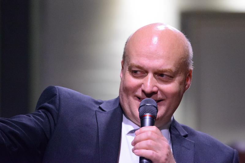  20160520-PB8_7673.JPG </br ><small> 2016-05-20 20:53</br >NIKON D800 350mm 1/250s f/6 ISO 12800</small>