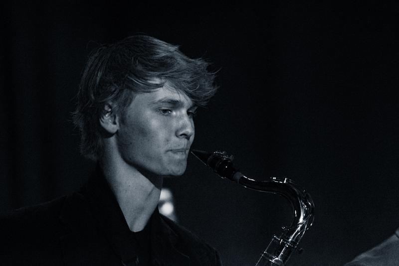  20160520-PB8_7688.JPG </br ><small> 2016-05-20 21:00</br >NIKON D800 450mm 1/125s f/6 ISO 12800</small>