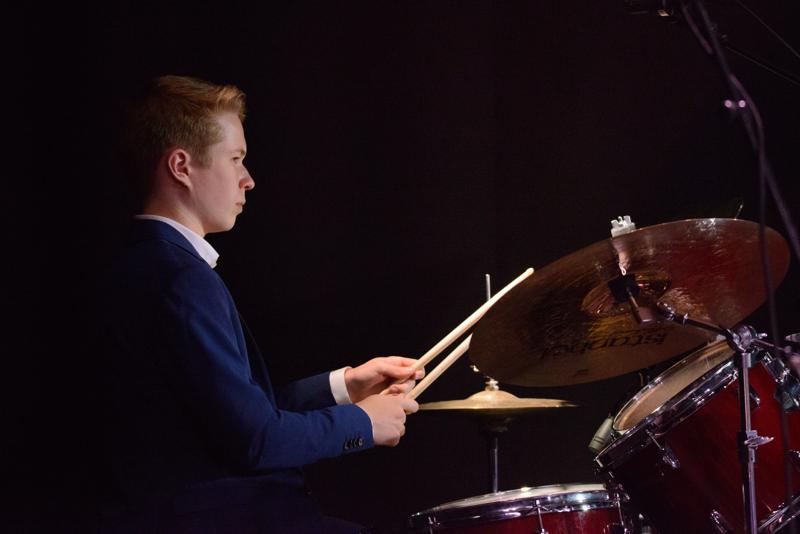  20160520-PB8_7713.JPG </br ><small> 2016-05-20 21:08</br >NIKON D800 160mm 1/250s f/5 ISO 9051</small>