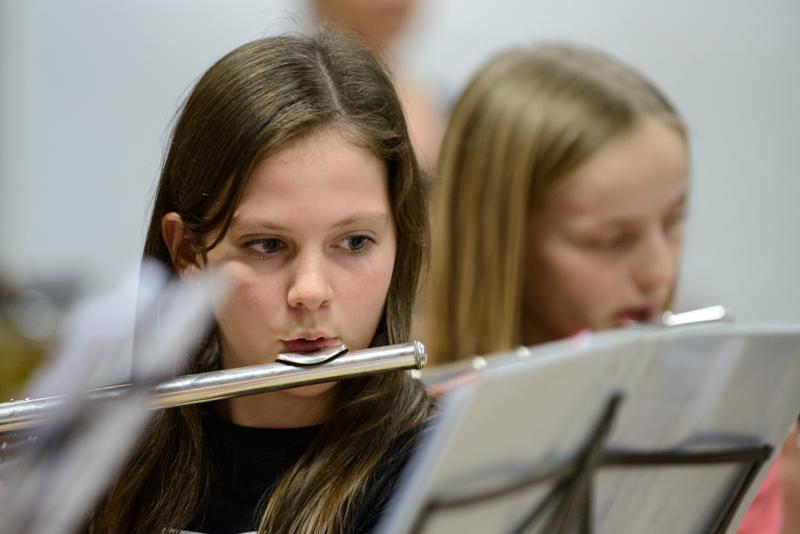  20121130_PB8_3801.JPG </br ><small> 2012-11-30 18:11</br >NIKON D800 + 70.0-200.0 mm f/2.8<br /> 200mm 1/100s f/3.2 ISO 2000</small>