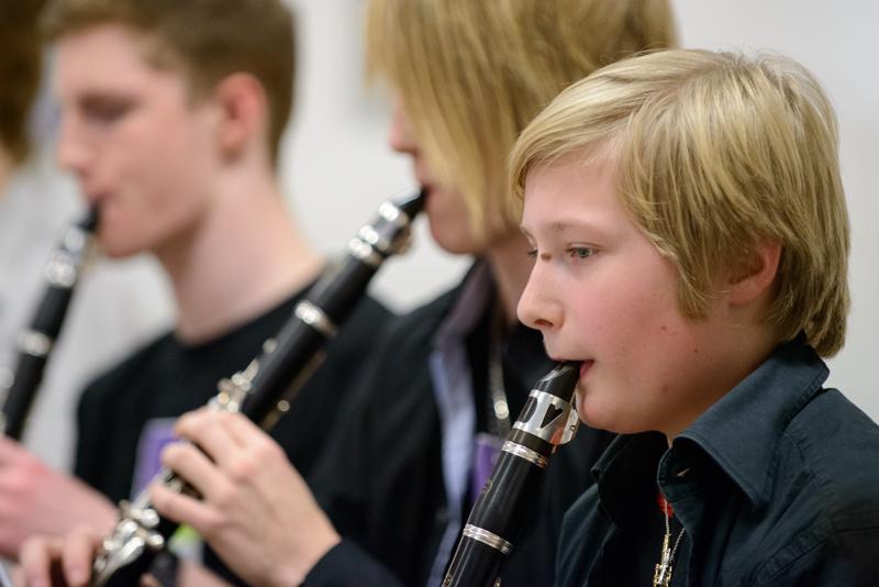  20121130_PB8_3844.JPG </br ><small> 2012-11-30 19:11</br >NIKON D800 + 70.0-200.0 mm f/2.8<br /> 190mm 1/125s f/3.2 ISO 3200</small>