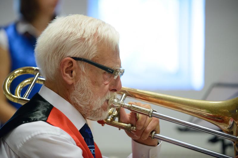  20130914-PB8_7124.jpg </br ><small> 2013-09-14 13:36</br >NIKON D800 + 70.0-200.0 mm f/2.8<br /> 170mm 1/400s f/2.8 ISO 3200</small>