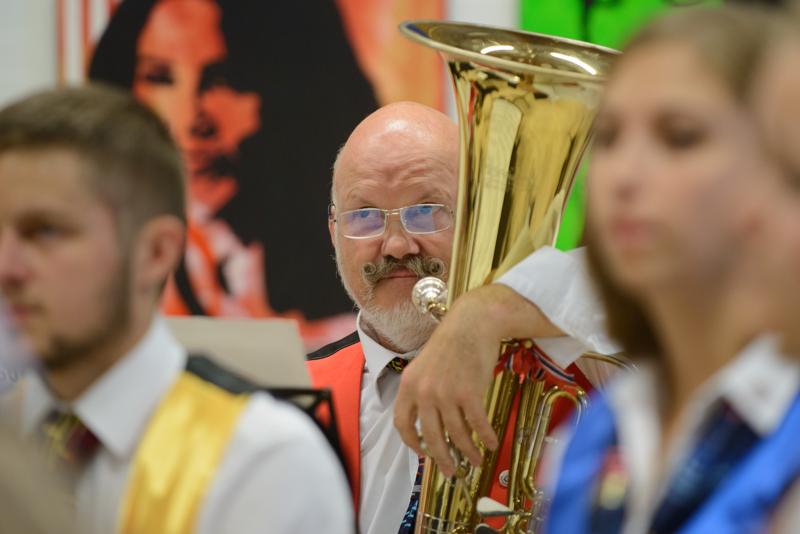  20130914-PB8_7200.jpg </br ><small> 2013-09-14 15:14</br >NIKON D800 + 70.0-200.0 mm f/2.8<br /> 200mm 1/100s f/2.8 ISO 1600</small>