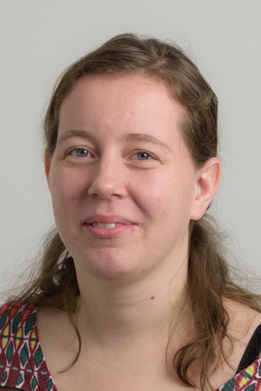  20160109-PB8_4429.jpg </br >Accordeon- og grundskolelærer</br > <small> 2016-01-09 12:22</br >NIKON D800 + 70.0-200.0 mm f/2.8<br /> 120mm 1/125s f/8 ISO 200</small>