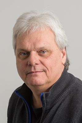  20160109-PB8_4399.jpg </br >Guitar-, Elguitar- og Sammenspilslærer</br > <small> 2016-01-09 12:08</br >NIKON D800 + 70.0-200.0 mm f/2.8<br /> 120mm 1/125s f/8 ISO 200</small>