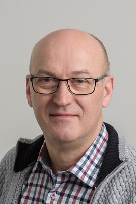  20160109-PB8_4411.jpg </br >Klaverlærer</br > <small> 2016-01-09 12:12</br >NIKON D800 + 70.0-200.0 mm f/2.8<br /> 120mm 1/125s f/8 ISO 200</small>