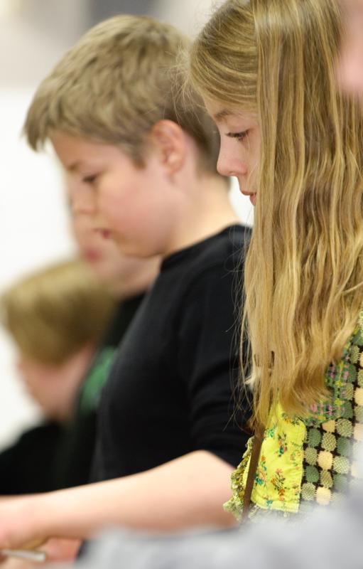  D3C_2668.jpg </br ><small> 2010-04-26 19:20</br >NIKON D300 200mm 1/40s f/4 ISO 800</small>