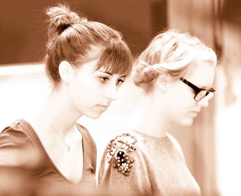  D3C_2721.jpg </br ><small> 2010-04-26 19:48</br >NIKON D300 155mm 1/30s f/4 ISO 800</small>