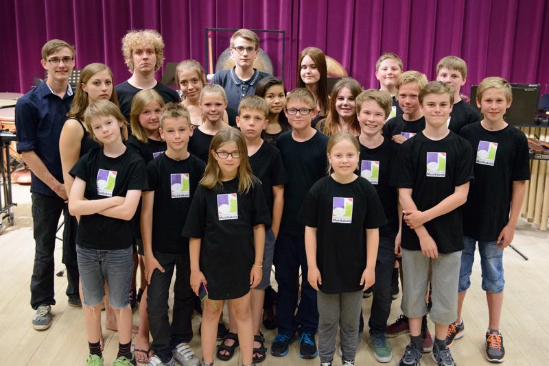  20140610_PB8_9669.JPG </br ><small> 2014-06-10 18:11</br >NIKON D800 + 24.0-70.0 mm f/2.8<br /> 35mm 1/100s f/4 ISO 4500</small>