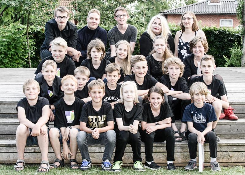  20160607-PB8_8256-2.JPG </br ><small> 2016-06-07 18:08</br >NIKON D800 70mm 1/200s f/8 ISO 800</small>