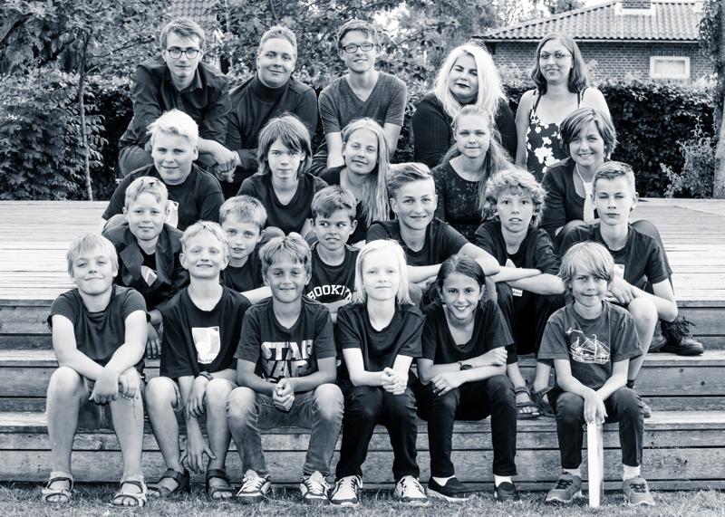  20160607-PB8_8256-4.JPG </br ><small> 2016-06-07 18:08</br >NIKON D800 70mm 1/200s f/8 ISO 800</small>