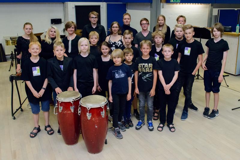  20160607-PB8_8273.JPG </br ><small> 2016-06-07 18:13</br >NIKON D800 27mm 1/200s f/8 ISO 6400</small>