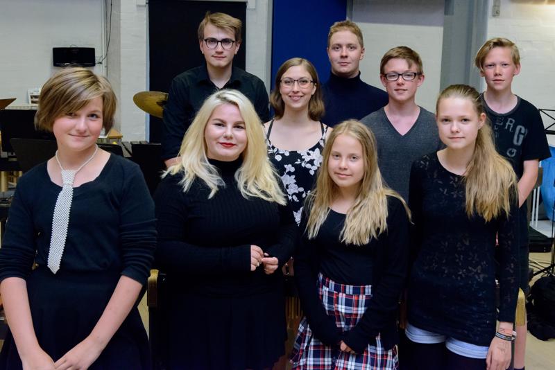  20160607-PB8_8290.JPG </br ><small> 2016-06-07 18:14</br >NIKON D800 40mm 1/200s f/8 ISO 5600</small>