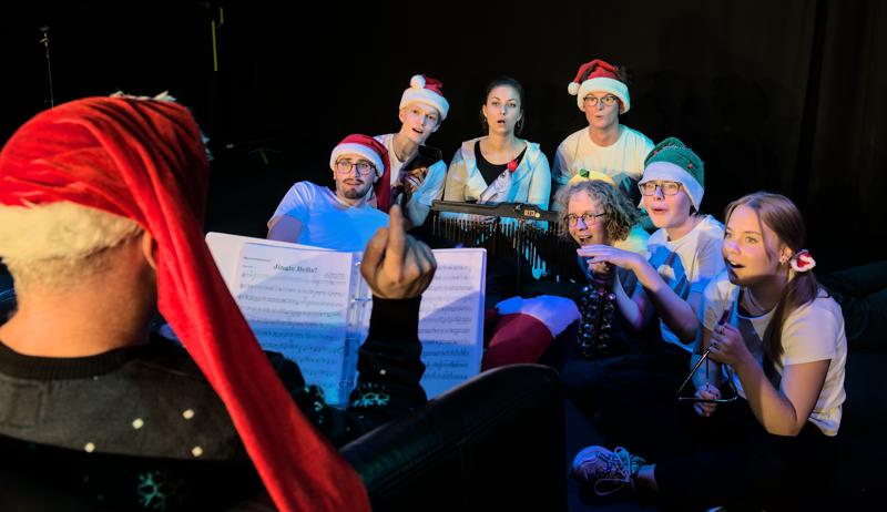  PB8_5035.jpg </br >By Per Baekgaard/baekgaard@b4net.dk</br > <small> 2022-10-06 18:32</br >NIKON D800 31mm 1/100s f/5.6 ISO 1250</small>