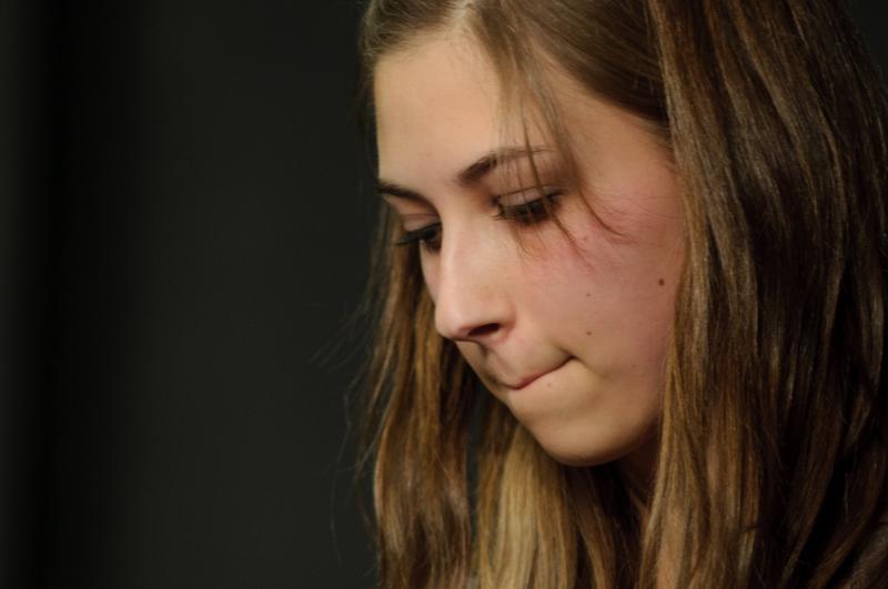  D3C_6372.jpg </br ><small> 2011-01-24 20:27</br >NIKON D300 + 70.0-200.0 mm f/2.8<br /> 190mm 1/80s f/4 ISO 800</small>