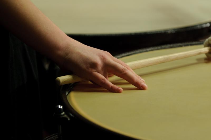  D3C_6383.jpg </br ><small> 2011-01-24 20:33</br >NIKON D300 + 70.0-200.0 mm f/2.8<br /> 98mm 1/50s f/4 ISO 800</small>