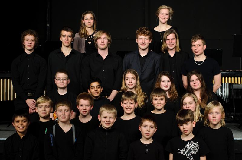  D3C_6461.jpg </br ><small> 2011-01-24 21:07</br >NIKON D300 + 35.0 mm f/2.0<br /> 35mm 1/50s f/5 ISO 800</small>