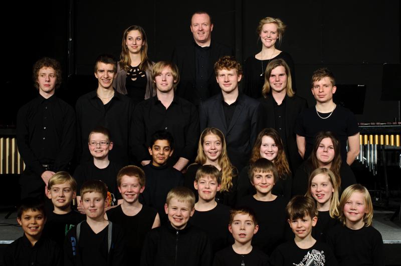  D3C_6496.jpg </br ><small> 2011-01-24 21:10</br >NIKON D300 + 35.0 mm f/2.0<br /> 35mm 1/50s f/5 ISO 800</small>