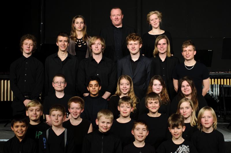  D3C_6500.jpg </br ><small> 2011-01-24 21:10</br >NIKON D300 + 35.0 mm f/2.0<br /> 35mm 1/40s f/5 ISO 800</small>