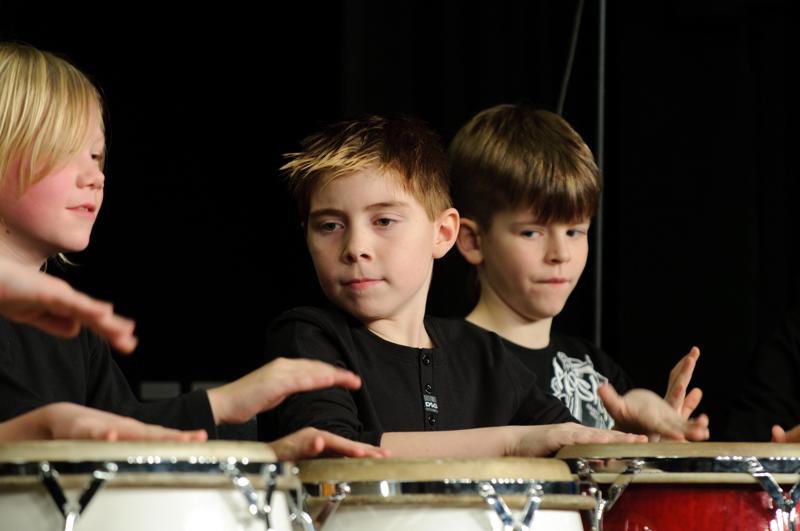  D3C_6352.jpg </br ><small> 2011-01-24 20:15</br >NIKON D300 + 70.0-200.0 mm f/2.8<br /> 200mm 1/125s f/4 ISO 800</small>