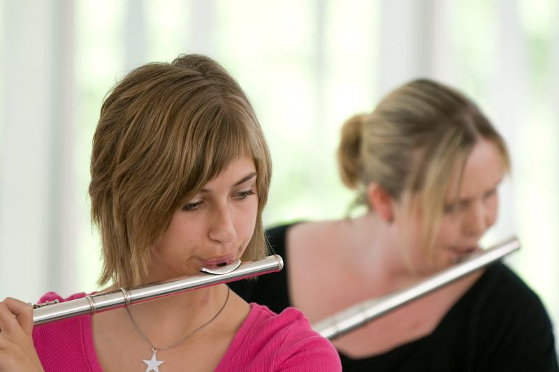  D3C_0977.jpg </br ><small> 2008-06-01 12:57</br >NIKON D300 200mm 1/100s f/4 ISO 200</small>