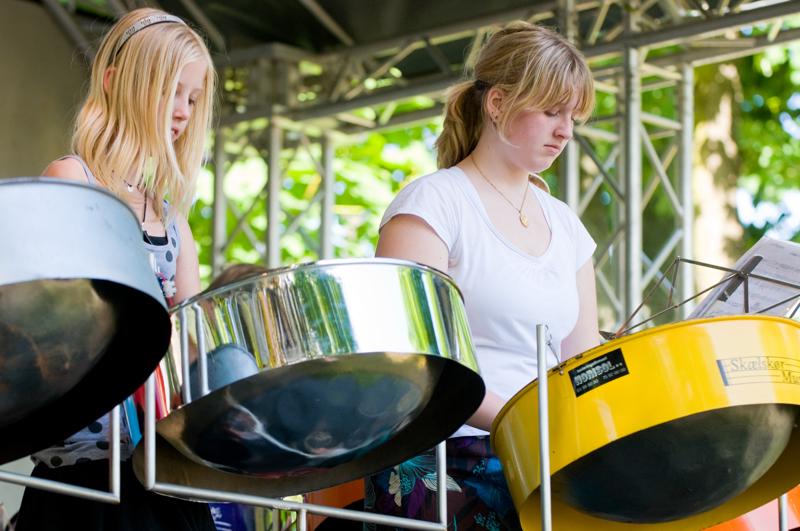  D3C_1093.jpg </br ><small> 2008-06-01 17:05</br >NIKON D300 116mm 1/250s f/4 ISO 400</small>