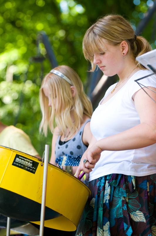  D3C_1095.jpg </br ><small> 2008-06-01 17:06</br >NIKON D300 130mm 1/125s f/4 ISO 200</small>