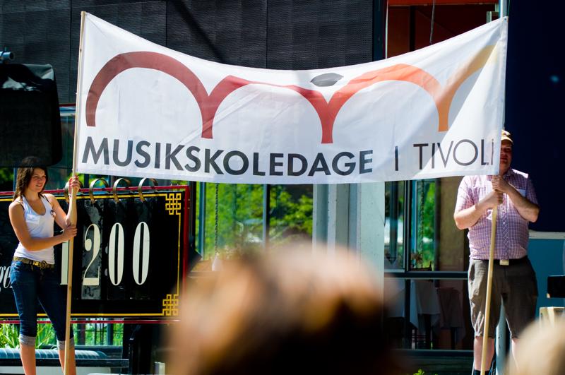  D3C_1033.jpg </br ><small> 2008-06-01 15:07</br >NIKON D300 116mm 1/1000s f/4 ISO 200</small>