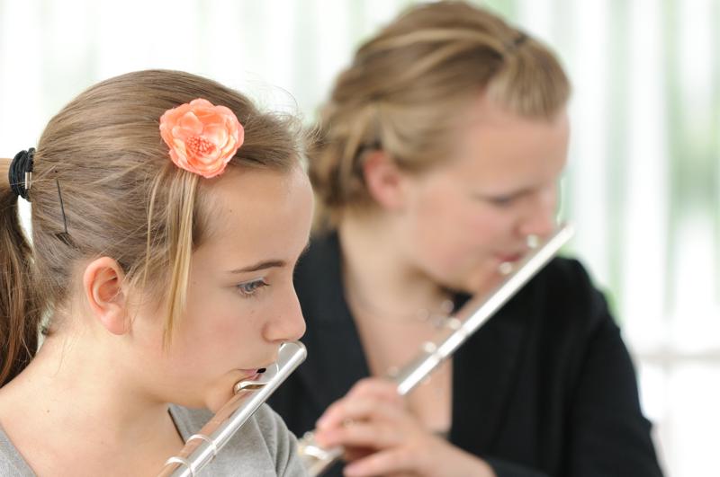  D3C_3200.jpg </br ><small> 2010-06-13 17:04</br >NIKON D300 140mm 1/80s f/4 ISO 640</small>