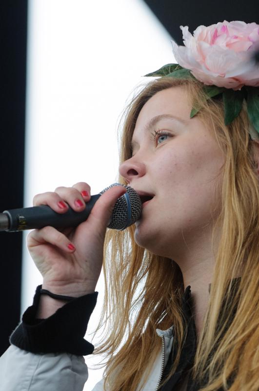  D3C_0630.JPG </br ><small> 2012-04-28 14:19</br >NIKON D300 + 70.0-200.0 mm f/2.8<br /> 150mm 1/2000s f/4 ISO 800</small>