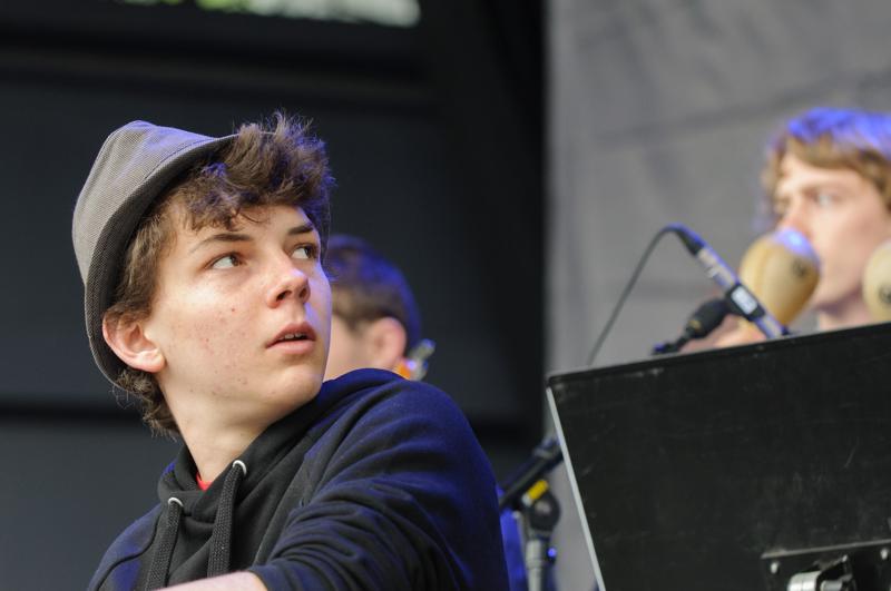  D3C_0649.JPG </br ><small> 2012-04-28 14:25</br >NIKON D300 + 70.0-200.0 mm f/2.8<br /> 110mm 1/250s f/4 ISO 800</small>