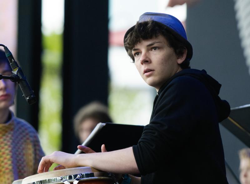  D3C_0708.JPG </br ><small> 2012-04-28 14:48</br >NIKON D300 + 70.0-200.0 mm f/2.8<br /> 200mm 1/1600s f/4 ISO 800</small>