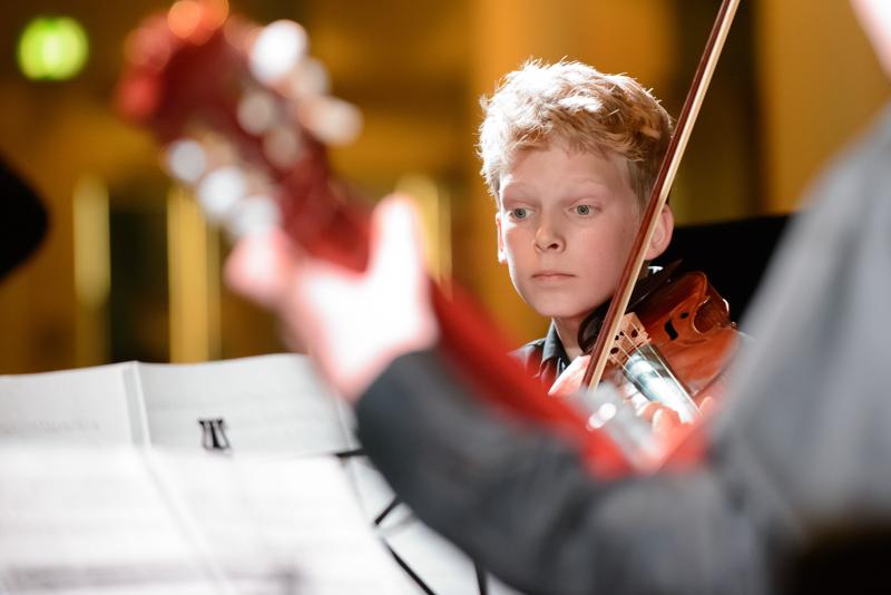  20130504_PB8_5232.JPG </br >Tivoli, 4.-5. Maj 2013</br > <small> 2013-05-04 14:31</br >NIKON D800 + 70.0-200.0 mm f/2.8<br /> 190mm 1/200s f/4 ISO 5000</small>