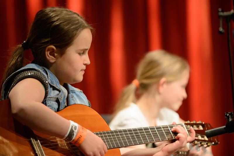  20130504_PB8_5277.JPG </br >Tivoli, 4.-5. Maj 2013</br > <small> 2013-05-04 15:06</br >NIKON D800 + 70.0-200.0 mm f/2.8<br /> 175mm 1/200s f/3.5 ISO 2200</small>