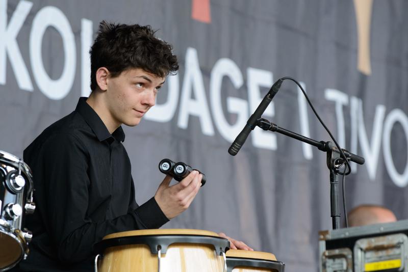  20130504_PB8_5454.JPG </br >Tivoli, 4.-5. Maj 2013</br > <small> 2013-05-04 16:29</br >NIKON D800 + 70.0-200.0 mm f/2.8<br /> 200mm 1/500s f/5.6 ISO 3600</small>