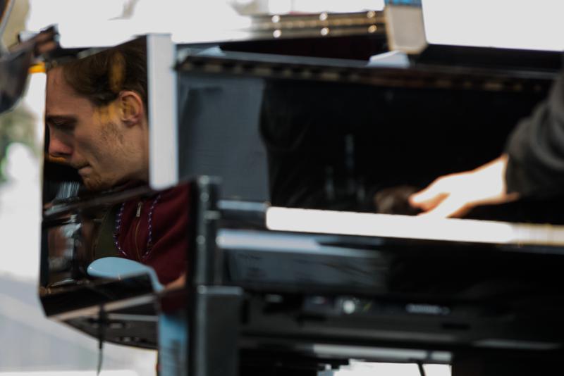  20130504_PB8_5456.JPG </br >Tivoli, 4.-5. Maj 2013</br > <small> 2013-05-04 16:29</br >NIKON D800 + 70.0-200.0 mm f/2.8<br /> 200mm 1/500s f/5.6 ISO 5600</small>