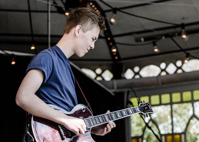  20130504_PB8_5290.JPG </br >Tivoli, 4.-5. Maj 2013</br > <small> 2013-05-04 15:19</br >NIKON D800 + 70.0-200.0 mm f/2.8<br /> 98mm 1/400s f/5.6 ISO 320</small>