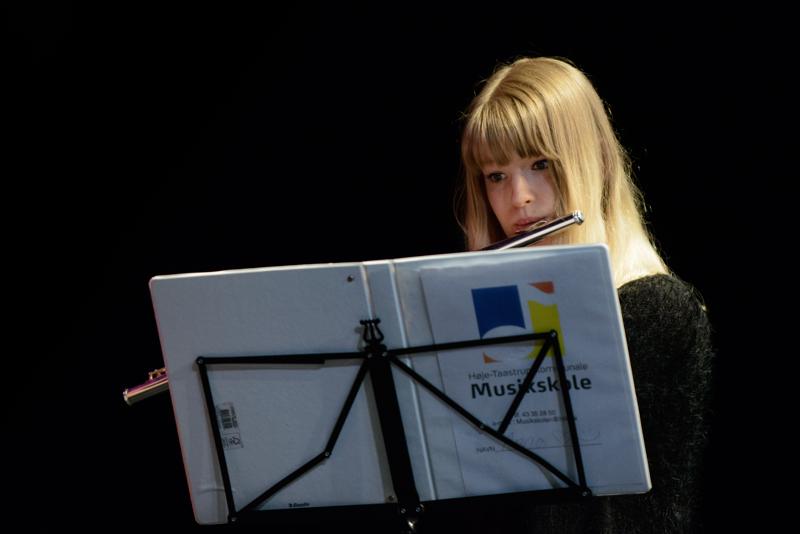  20140504_PB8_9515.JPG </br ><small> 2014-05-04 13:50</br >NIKON D800 + 70.0-200.0 mm f/2.8<br /> 200mm 1/400s f/3.5 ISO 2500</small>